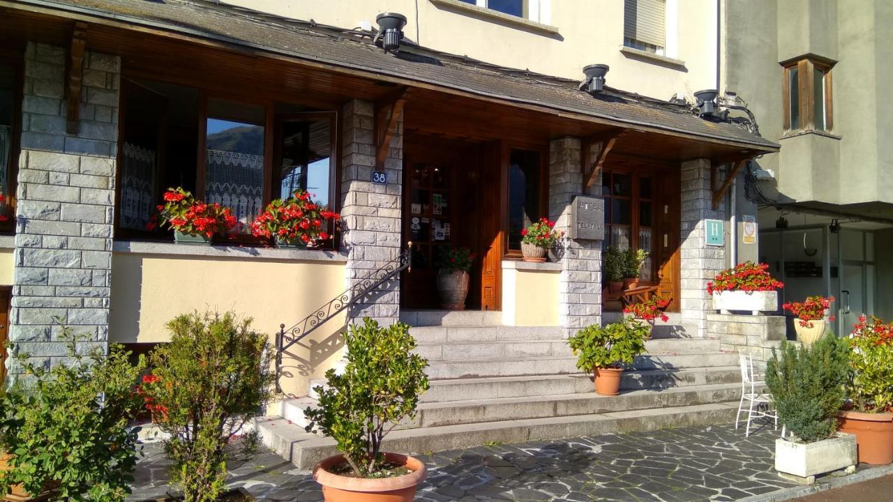 Hotel Delavall Vielha Exterior photo