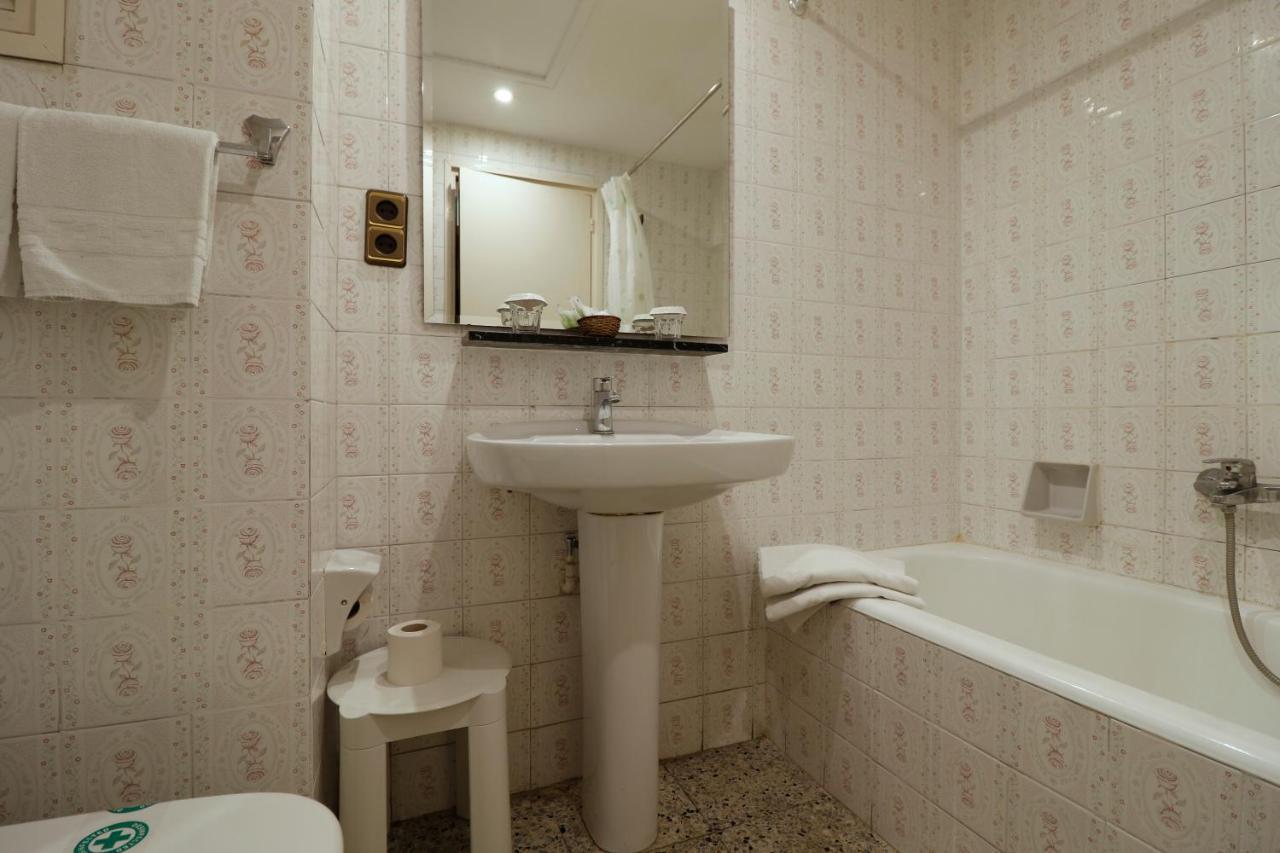 Hotel Delavall Vielha Exterior photo